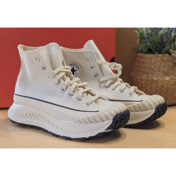 Converse Other - Converse Chuck 70 AT-CX Vintage White High Top Sneaker Boots M8.5 W10 NIB